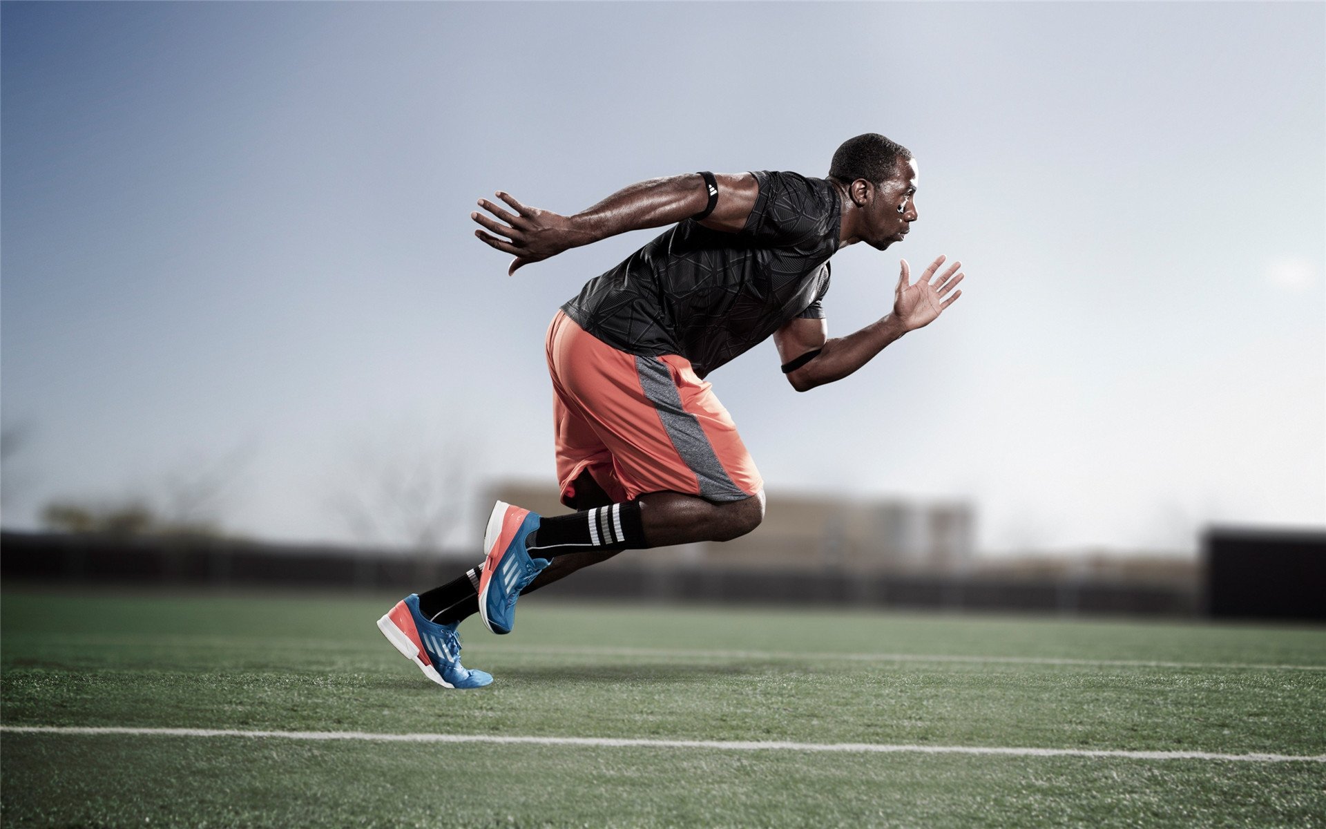 全国青少年“梦想跑”公益篮球赛在杭州激烈开展，倡导青春活力