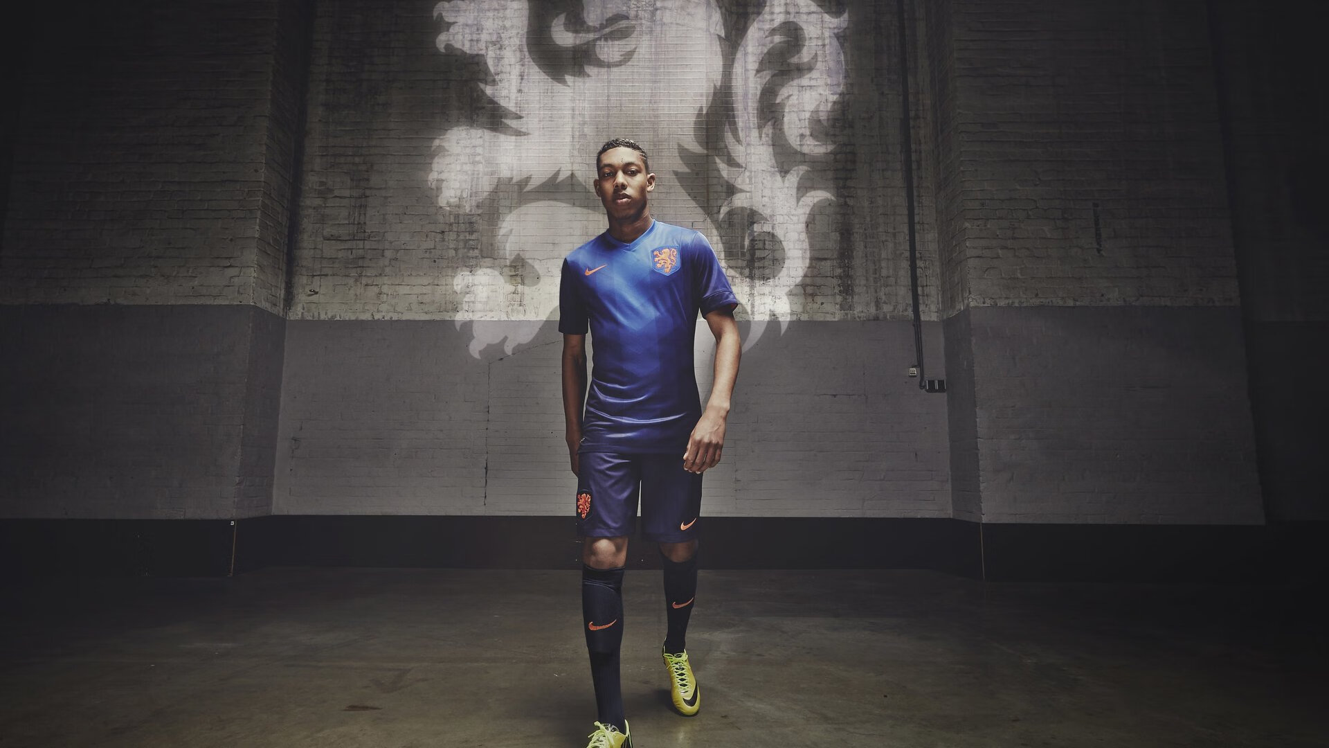 美国队前锋洛佩斯在巴黎奥运会上表现出色,洛佩斯首发